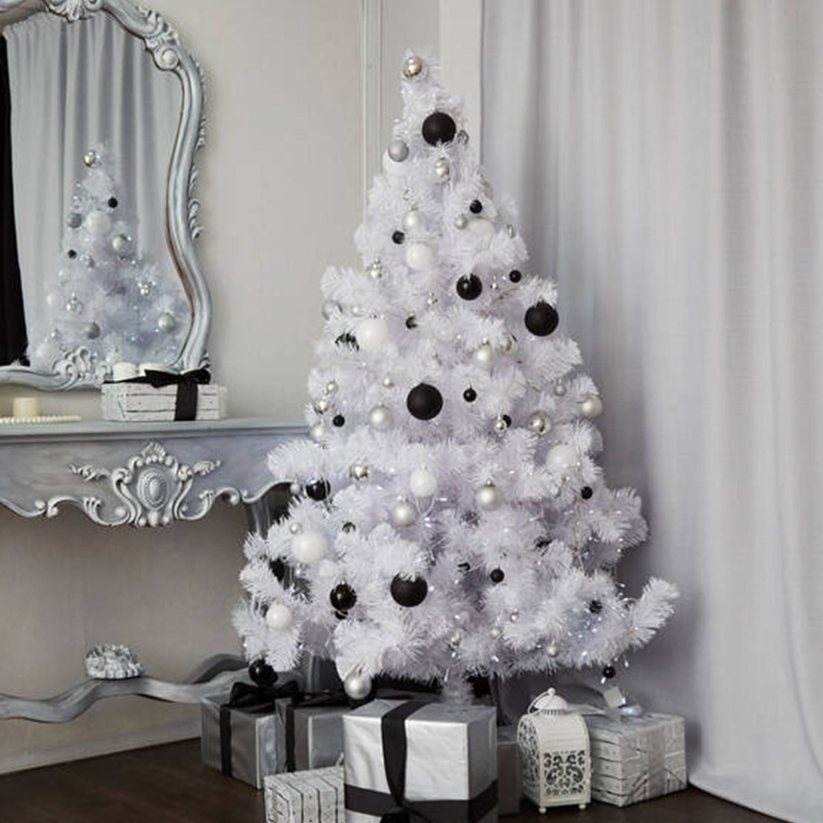 Künstlicher Weihnachtsbaum mit Ständer – Beschneiter PVC Christbaum 120-210 cm für Weihnachtsdekoration