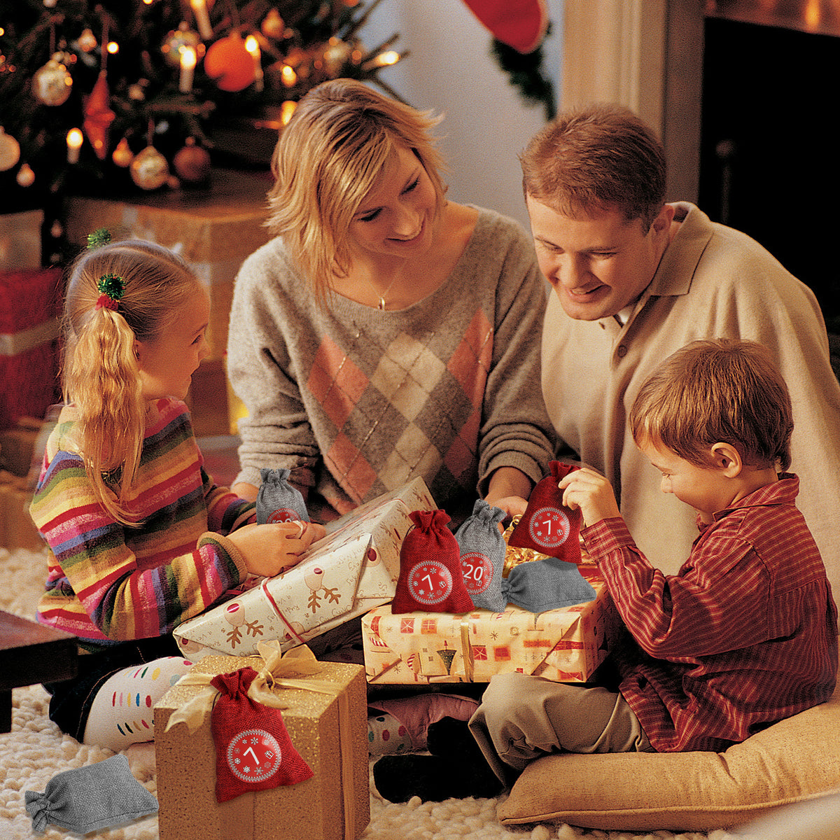 Adventskalender Säckchen als Weihnachtsdekoration im Zuhause