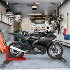 Motorradwippe zum Abstellen und Positionieren eines Motorrads in der Garage